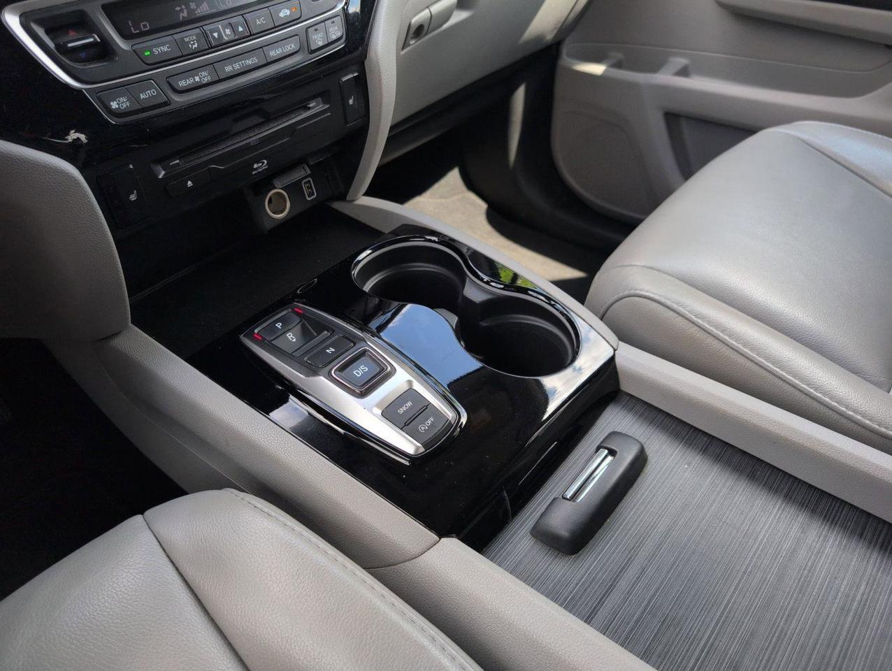 2020 Honda Pilot Touring 7-Passenger San Antonio TX