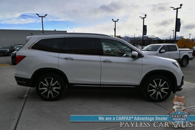 2020 Honda Pilot Touring / AWD / AutoStart / Front & Rear Heated Leather Seats / Sunroof / Navigation / Lane Departure & Blind Spot Alert / Apple CarPlay & Android Auto / Rear Entertainment / 3rd Row / Seats 8 / 26 MPG Anchorage AK