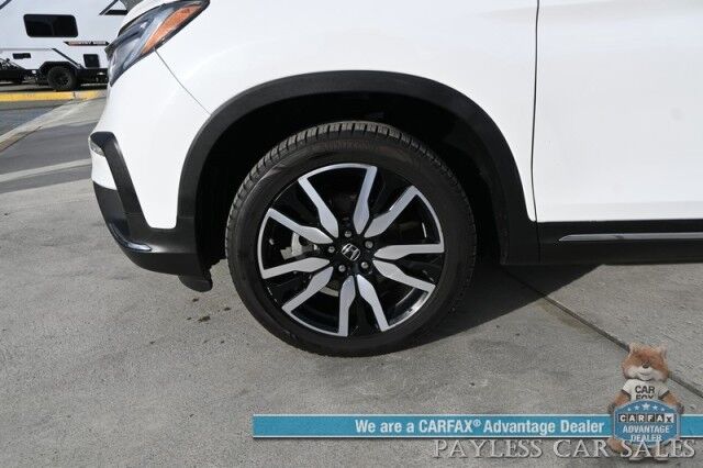 2020 Honda Pilot Touring / AWD / AutoStart / Front & Rear Heated Leather Seats / Sunroof / Navigation / Lane Departure & Blind Spot Alert / Apple CarPlay & Android Auto / Rear Entertainment / 3rd Row / Seats 8 / 26 MPG Anchorage AK