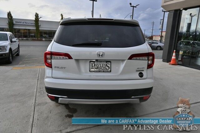 2020 Honda Pilot Touring / AWD / AutoStart / Front & Rear Heated Leather Seats / Sunroof / Navigation / Lane Departure & Blind Spot Alert / Apple CarPlay & Android Auto / Rear Entertainment / 3rd Row / Seats 8 / 26 MPG Anchorage AK