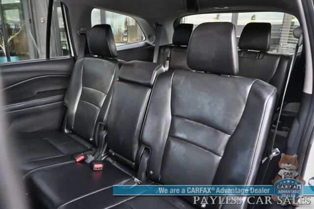 2020 Honda Pilot Touring / AWD / AutoStart / Front & Rear Heated Leather Seats / Sunroof / Navigation / Lane Departure & Blind Spot Alert / Apple CarPlay & Android Auto / Rear Entertainment / 3rd Row / Seats 8 / 26 MPG Anchorage AK