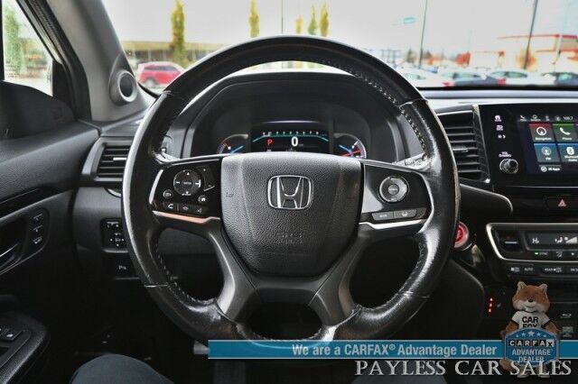 2020 Honda Pilot Touring / AWD / AutoStart / Front & Rear Heated Leather Seats / Sunroof / Navigation / Lane Departure & Blind Spot Alert / Apple CarPlay & Android Auto / Rear Entertainment / 3rd Row / Seats 8 / 26 MPG Anchorage AK
