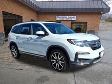 2020_Honda_Pilot_Touring w/Rear Captain's Chairs_ Roanoke VA