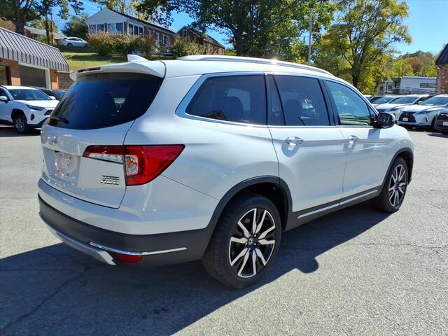 2020 Honda Pilot Touring w/Rear Captain's Chairs Roanoke VA