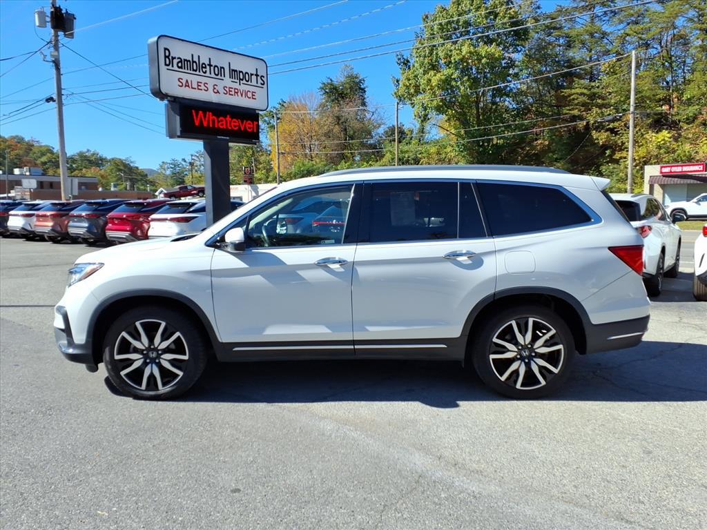 2020 Honda Pilot Touring w/Rear Captain&apos;s Chairs Roanoke VA