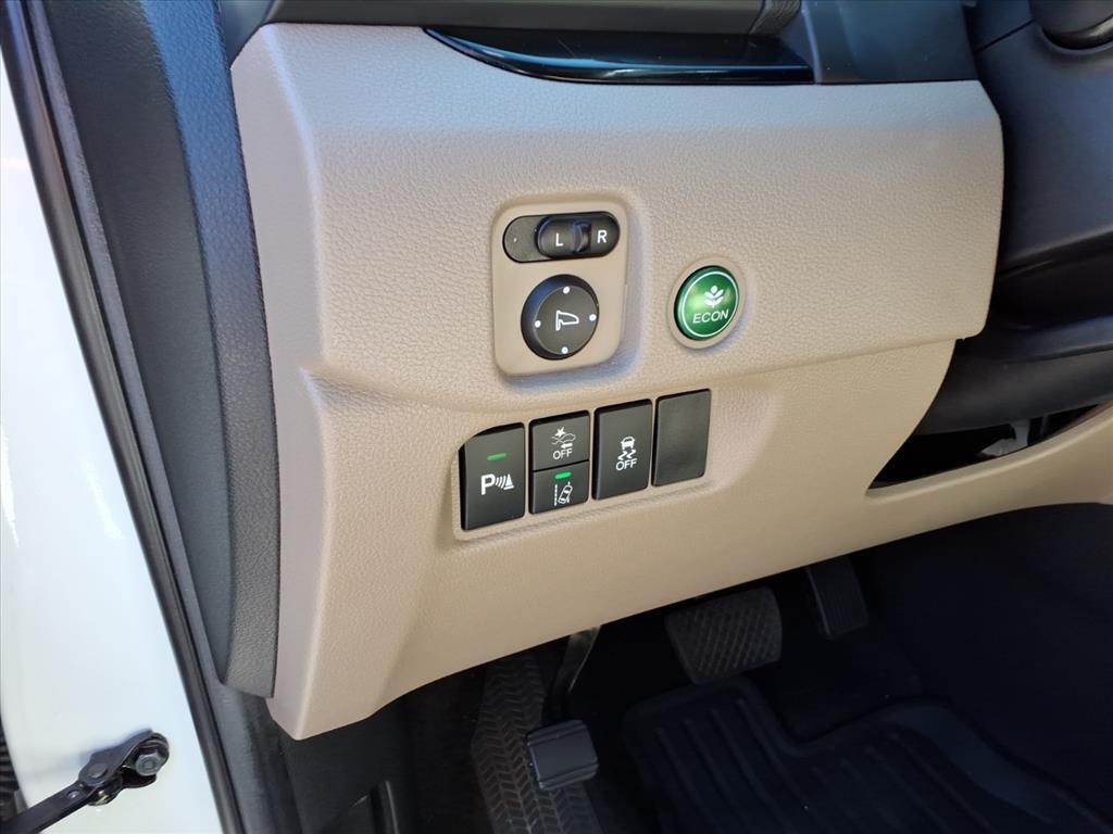 2020 Honda Pilot Touring w/Rear Captain&apos;s Chairs Roanoke VA