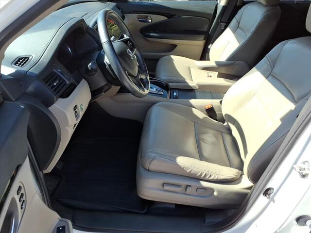 2020 Honda Pilot Touring w/Rear Captain's Chairs Roanoke VA