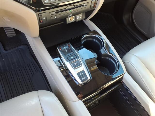 2020 Honda Pilot Touring w/Rear Captain's Chairs Roanoke VA