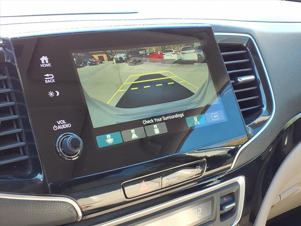 2020 Honda Pilot Touring w/Rear Captain&apos;s Chairs Roanoke VA