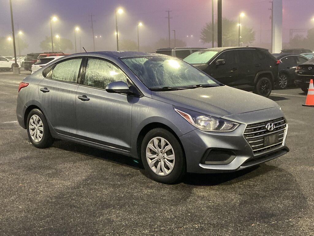 2020 Hyundai Accent SE