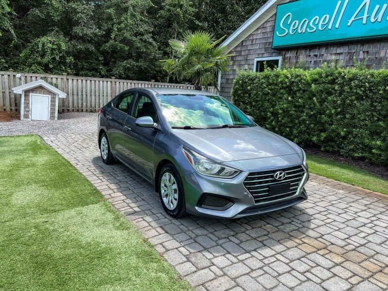 2020 Hyundai Accent SE