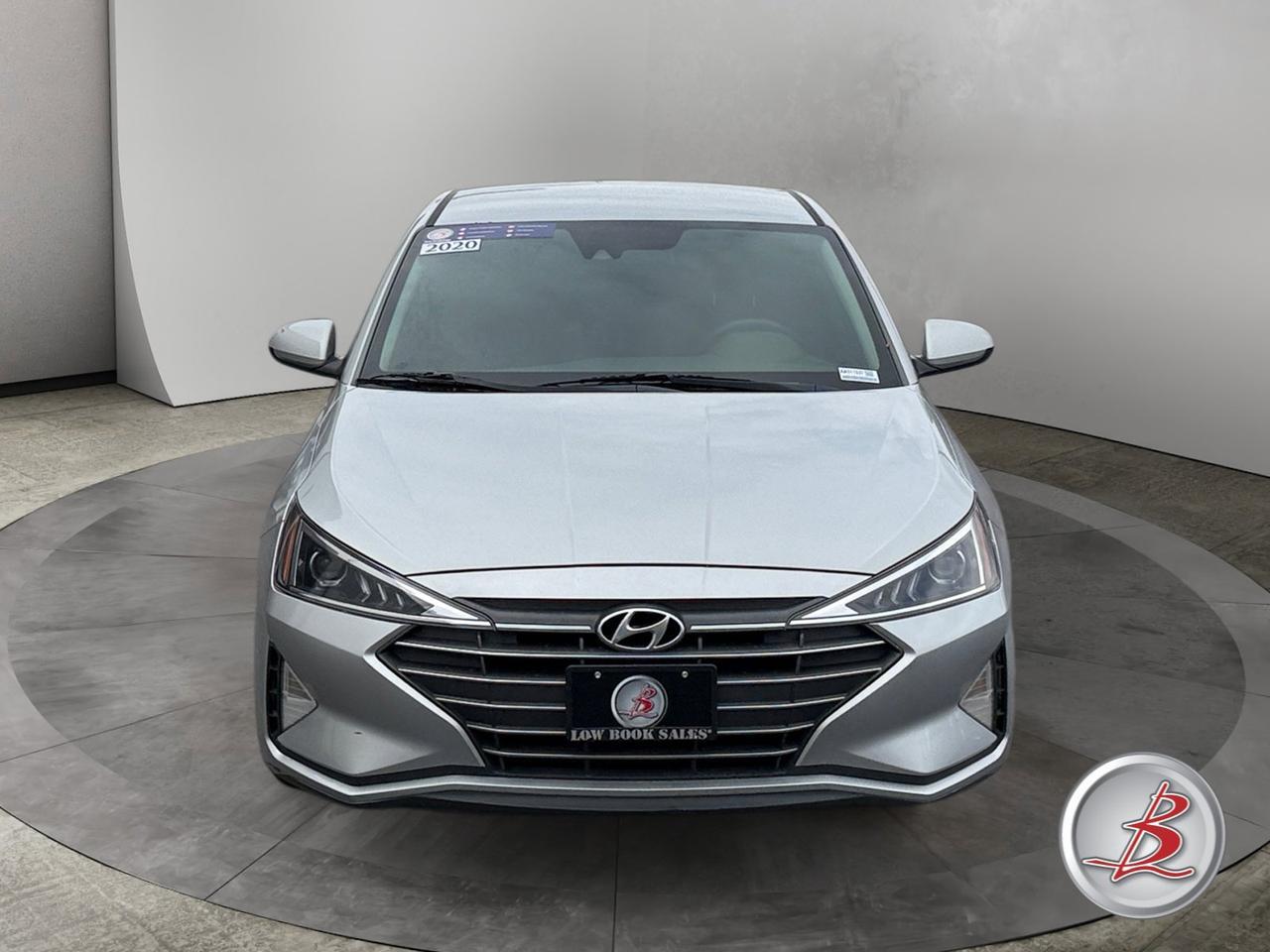 2020 Hyundai ELANTRA SE