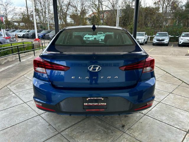 2020 Hyundai Elantra Limited 110,642 mi.