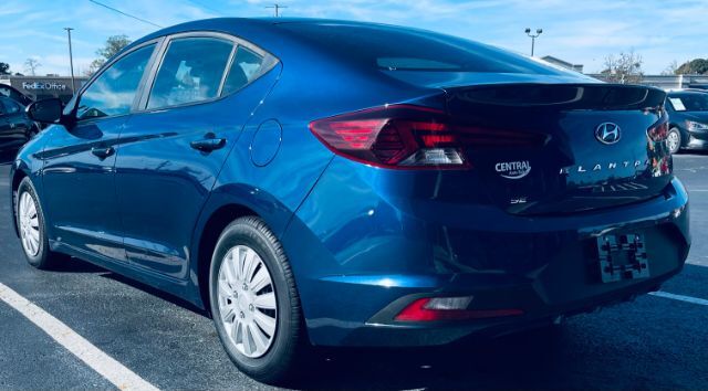 2020 Hyundai Elantra SE