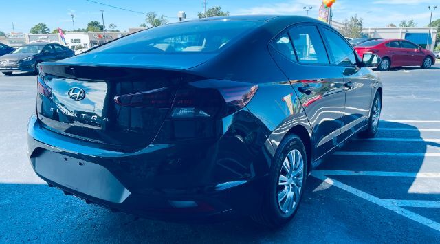2020 Hyundai Elantra SE