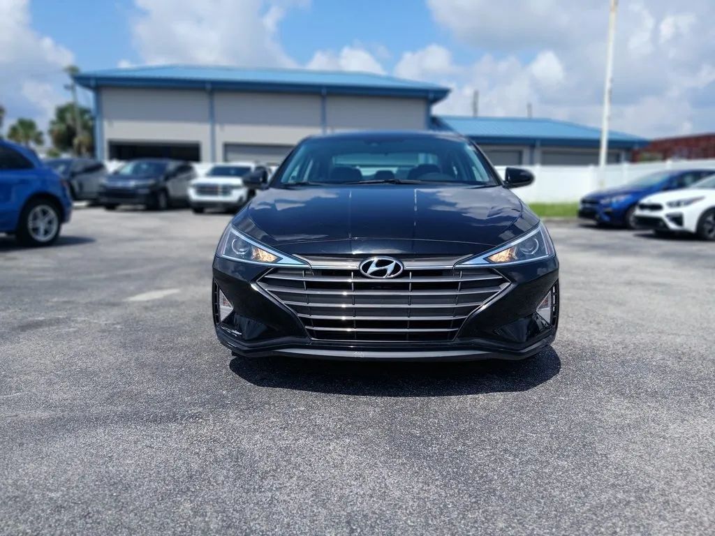 2020 Hyundai Elantra SE Sedan 4D