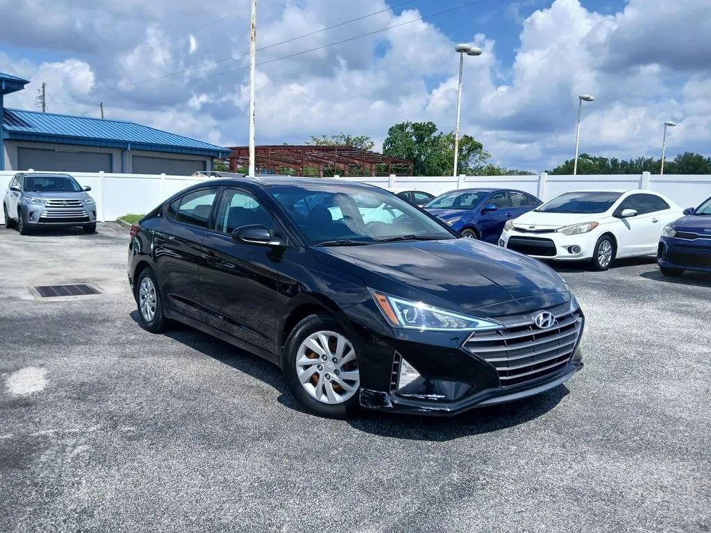 2020 Hyundai Elantra SE Sedan 4D