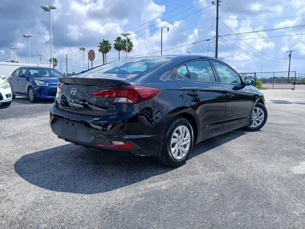 2020 Hyundai Elantra SE Sedan 4D
