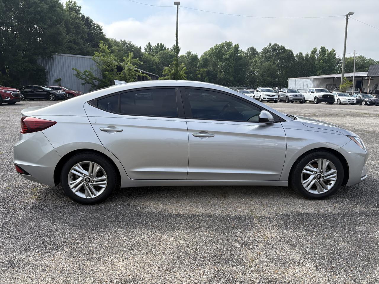 2020 Hyundai Elantra SEL Meridian MS