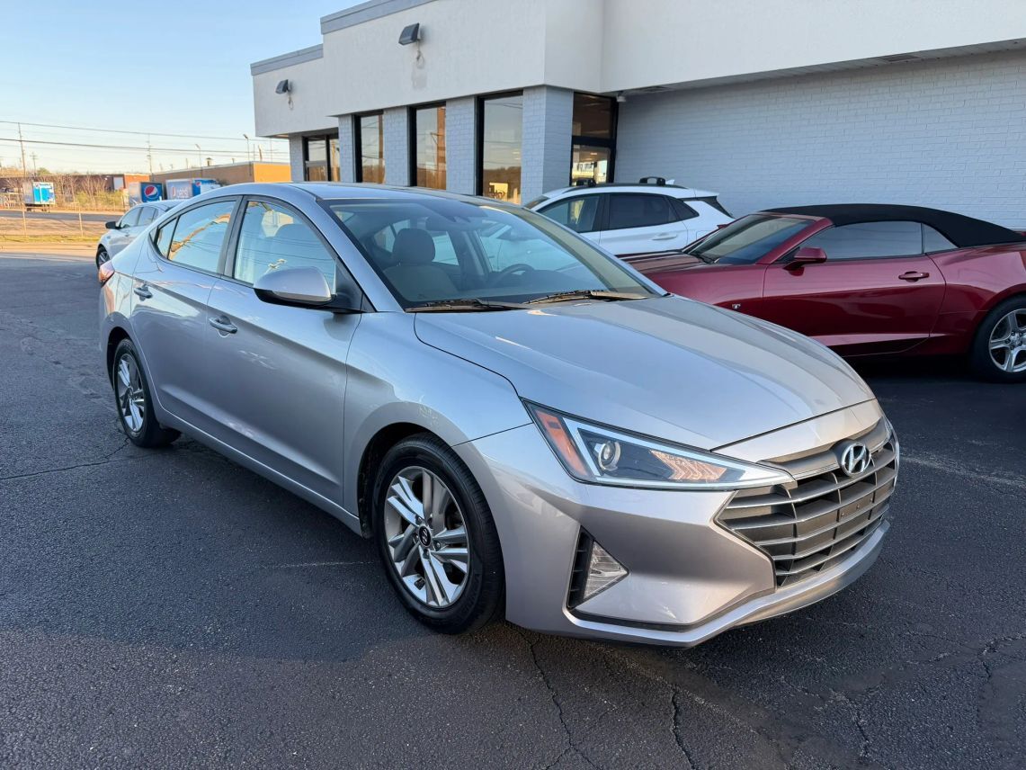 2020 Hyundai Elantra SEL Sedan 4D