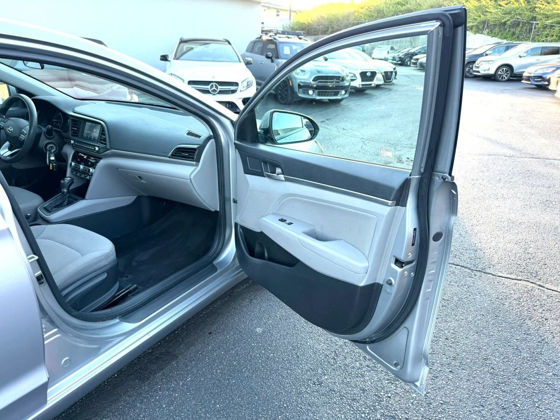 2020 Hyundai Elantra SEL Sedan 4D Cincinnati OH