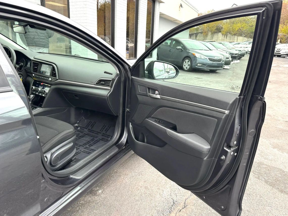 2020 Hyundai Elantra SEL Sedan 4D Cincinnati OH