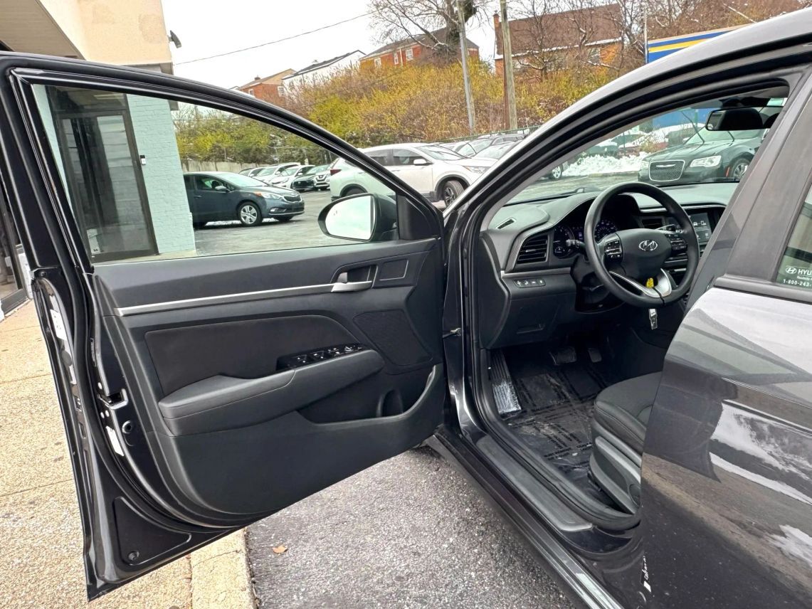 2020 Hyundai Elantra SEL Sedan 4D Cincinnati OH