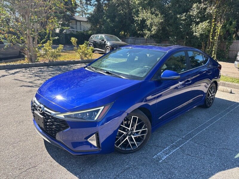 2020 Hyundai Elantra Sport photo 2
