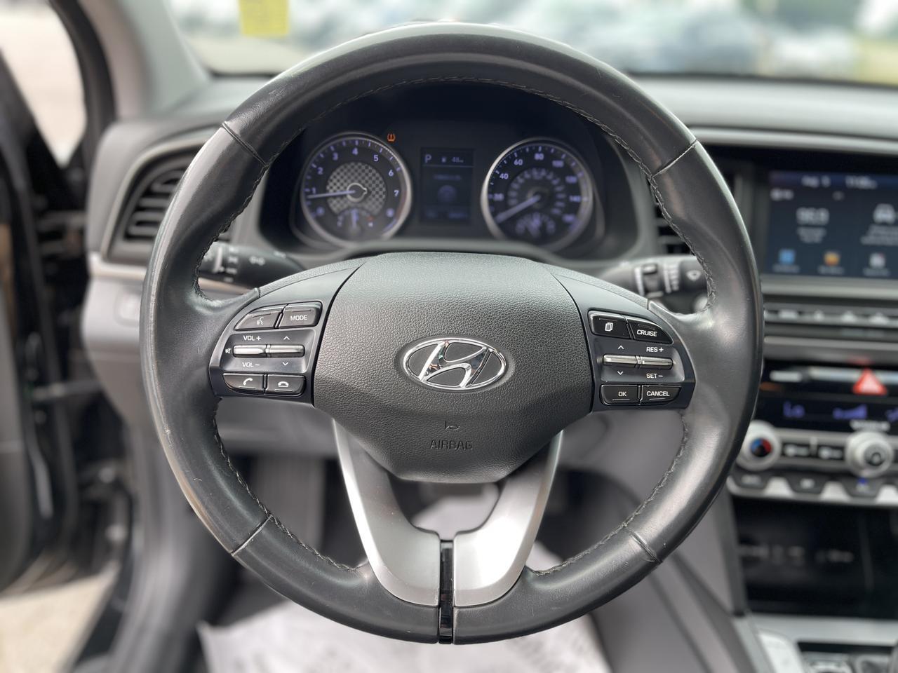 2020 Hyundai Elantra Value Hayden ID