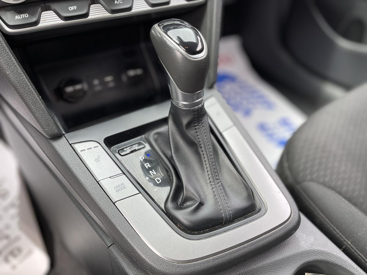 2020 Hyundai Elantra Value Hayden ID