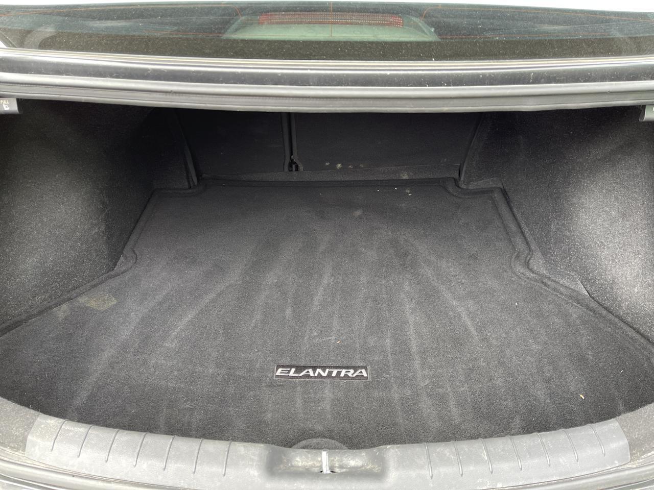 2020 Hyundai Elantra Value Hayden ID