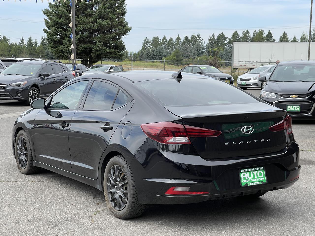 2020 Hyundai Elantra Value Hayden ID