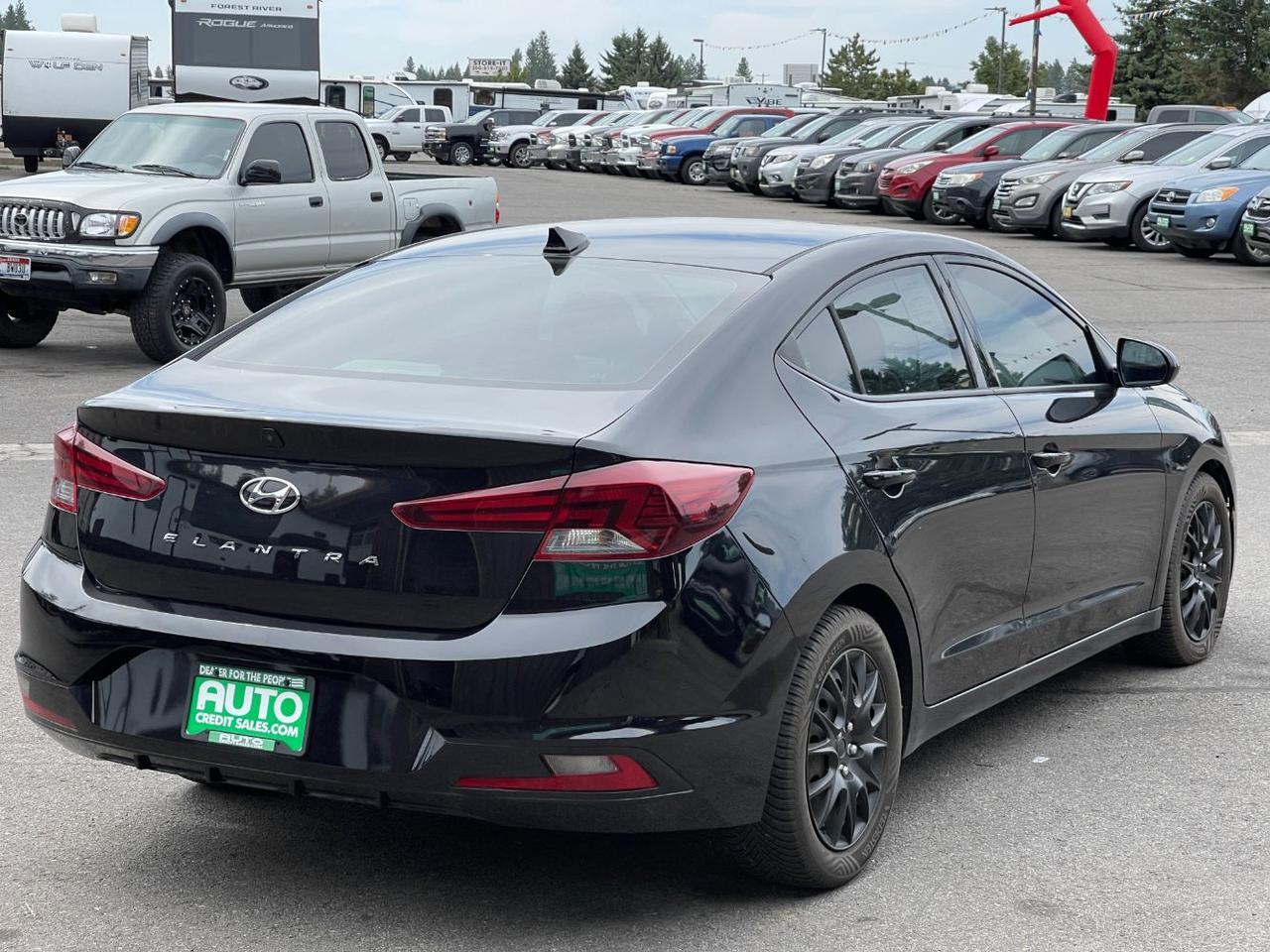 2020 Hyundai Elantra Value Hayden ID