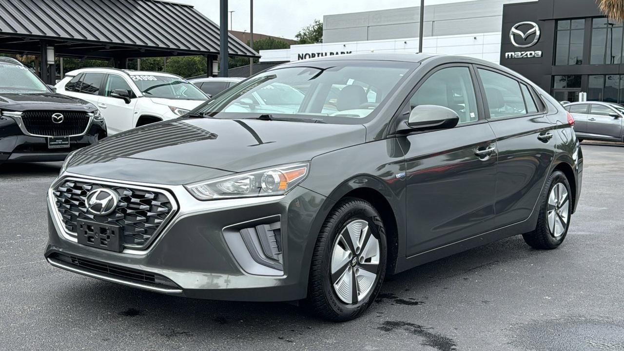 2020 Hyundai Ioniq Hybrid Blue