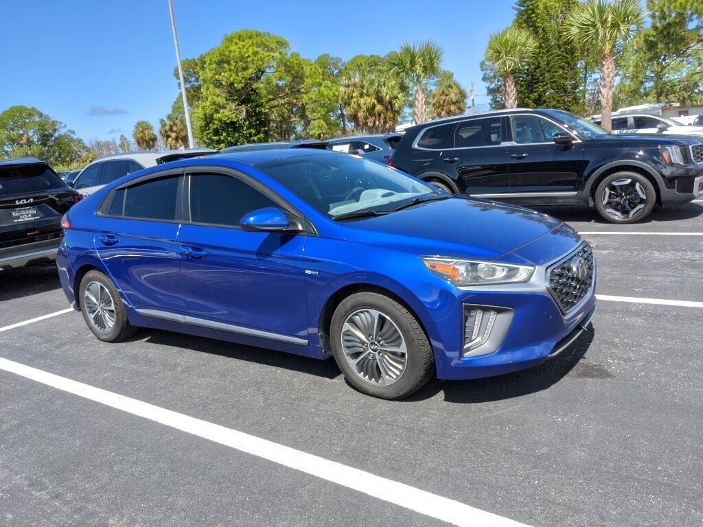 2020 Hyundai Ioniq Plug-In Hybrid SE Oshkosh WI