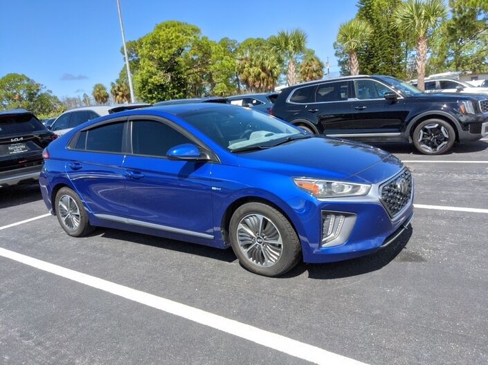2020 Hyundai Ioniq Plug-In Hybrid SE Oshkosh WI