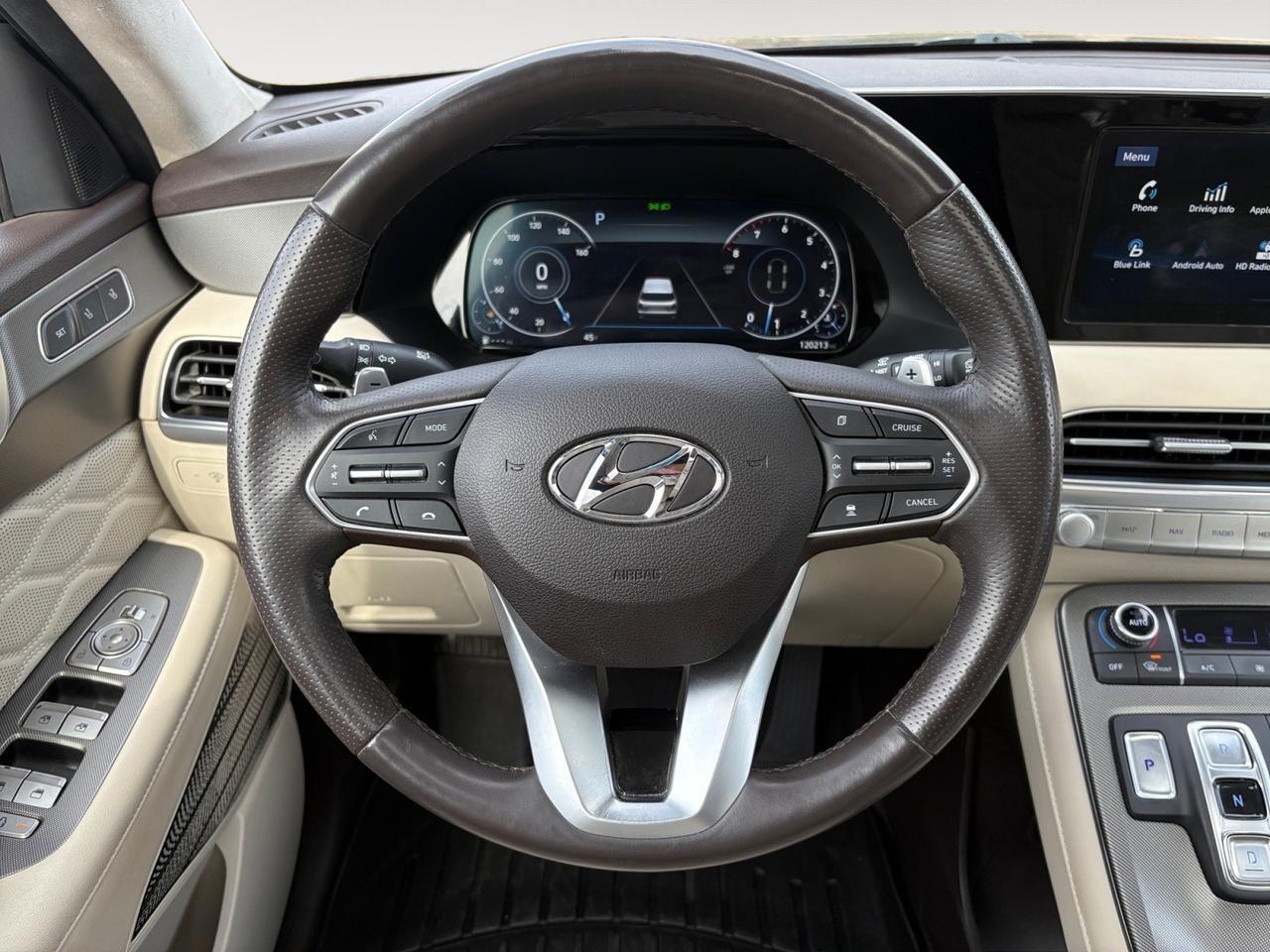 2020 Hyundai Palisade Limited, FORWARD COLLISION ALERT, BLIND SPOT ALERT, DUAL SUNROOF, HEADS-UP DISPLAY, POWER 3RD ROW SEATING, HEATED & COOLING SEATS, APPLE CARPLAY/ANDROID AUTO, REAR QUIET MODE, THIS SUV HAS IT ALL! Virginia Beach VA