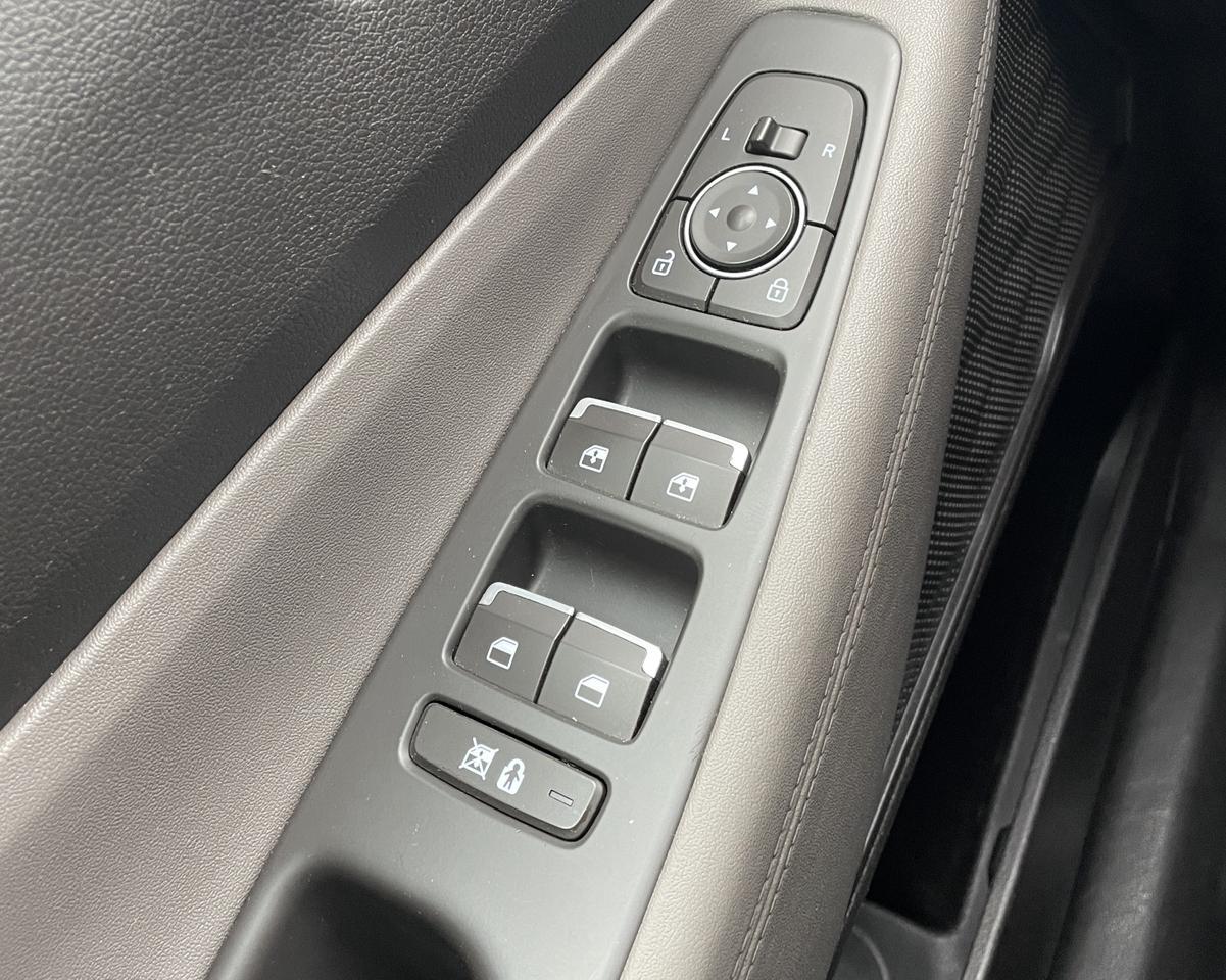 2020 Hyundai Santa Fe 2.4 SEL Sport Utility 4D Port Orchard WA