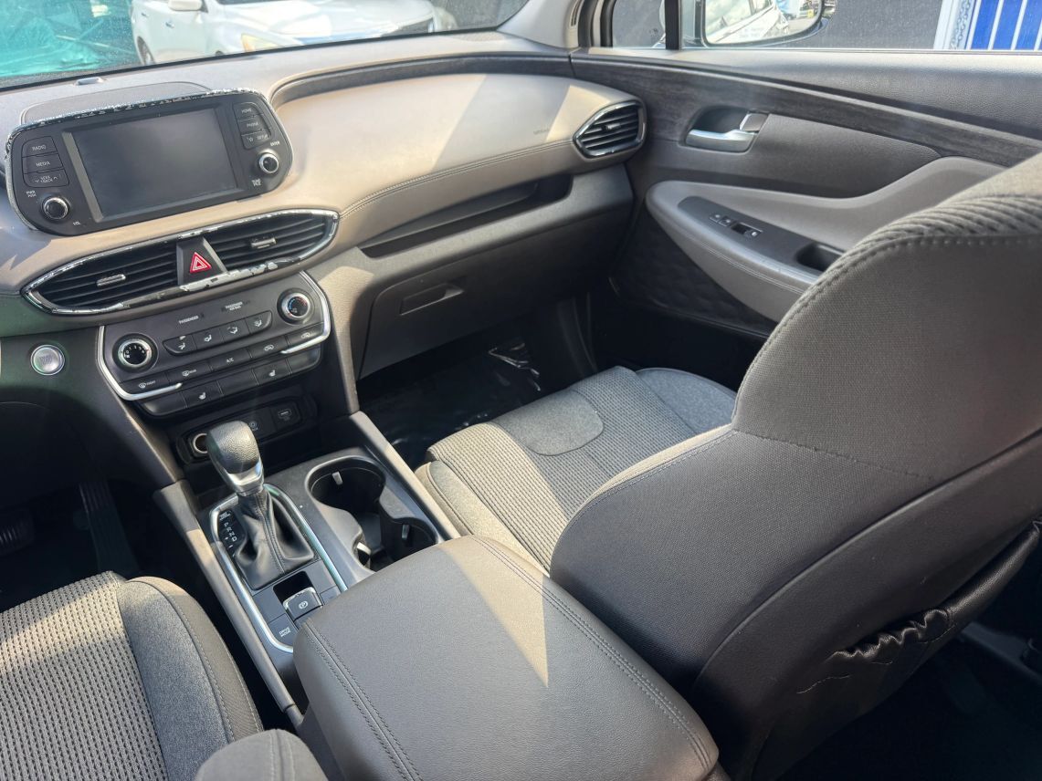 2020 Hyundai Santa Fe 2.4 SEL Sport Utility 4D