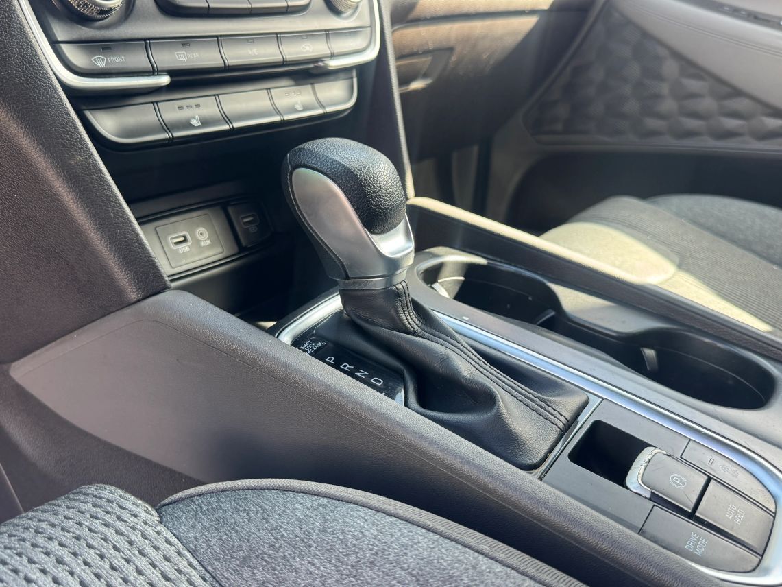 2020 Hyundai Santa Fe 2.4 SEL Sport Utility 4D