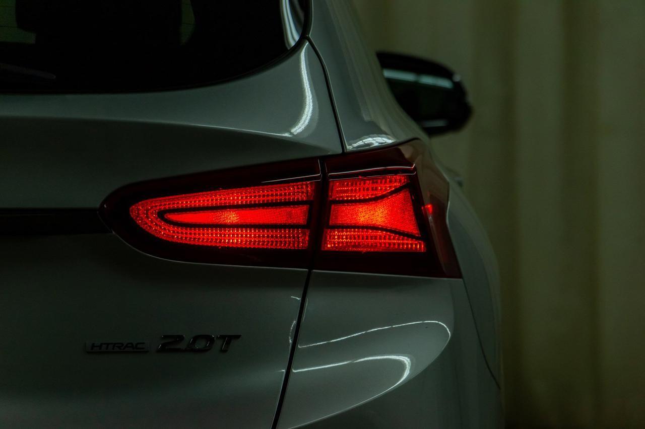 2020 Hyundai Santa Fe AWD Luxury Leather Roof BCam Red Deer AB