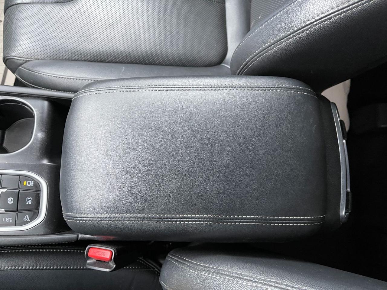 2020 Hyundai Santa Fe Limited Hayden ID