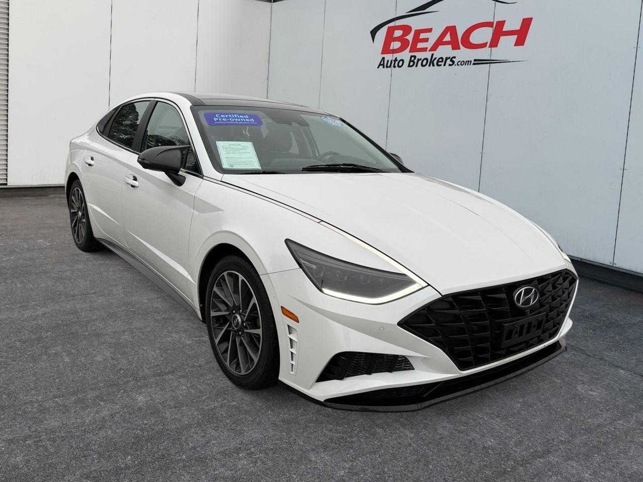 2020 Hyundai Sonata Limited, HEATED/VENTILATED SEATS, MOONROOF, HEATED STEERING WHEEL, BOSE SPEAKERS, APPLE CARPLAY/ANDROID AUTO, BLIND SPOT ALERT, REMOTE START, BACKUP CAMERA, COME AND TEST DRIVE THIS HYUNDAI SONATA TODAY!