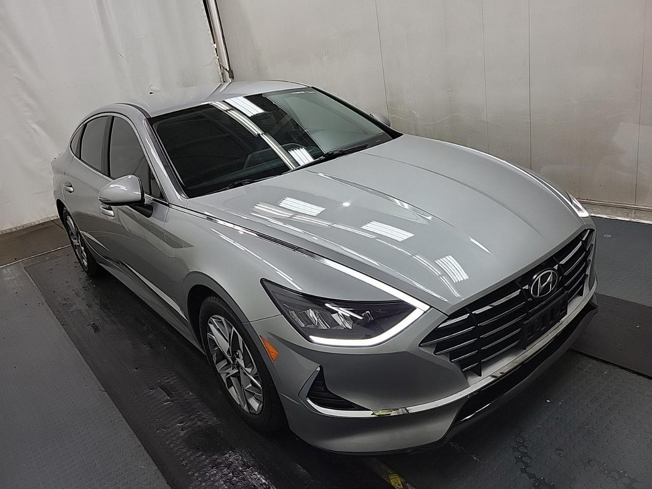 2020 Hyundai Sonata Preferred | APPLECARPLAY | BACKUPCAM | HEATED SEATS | SATELLITERADIO | BLUETOOTH