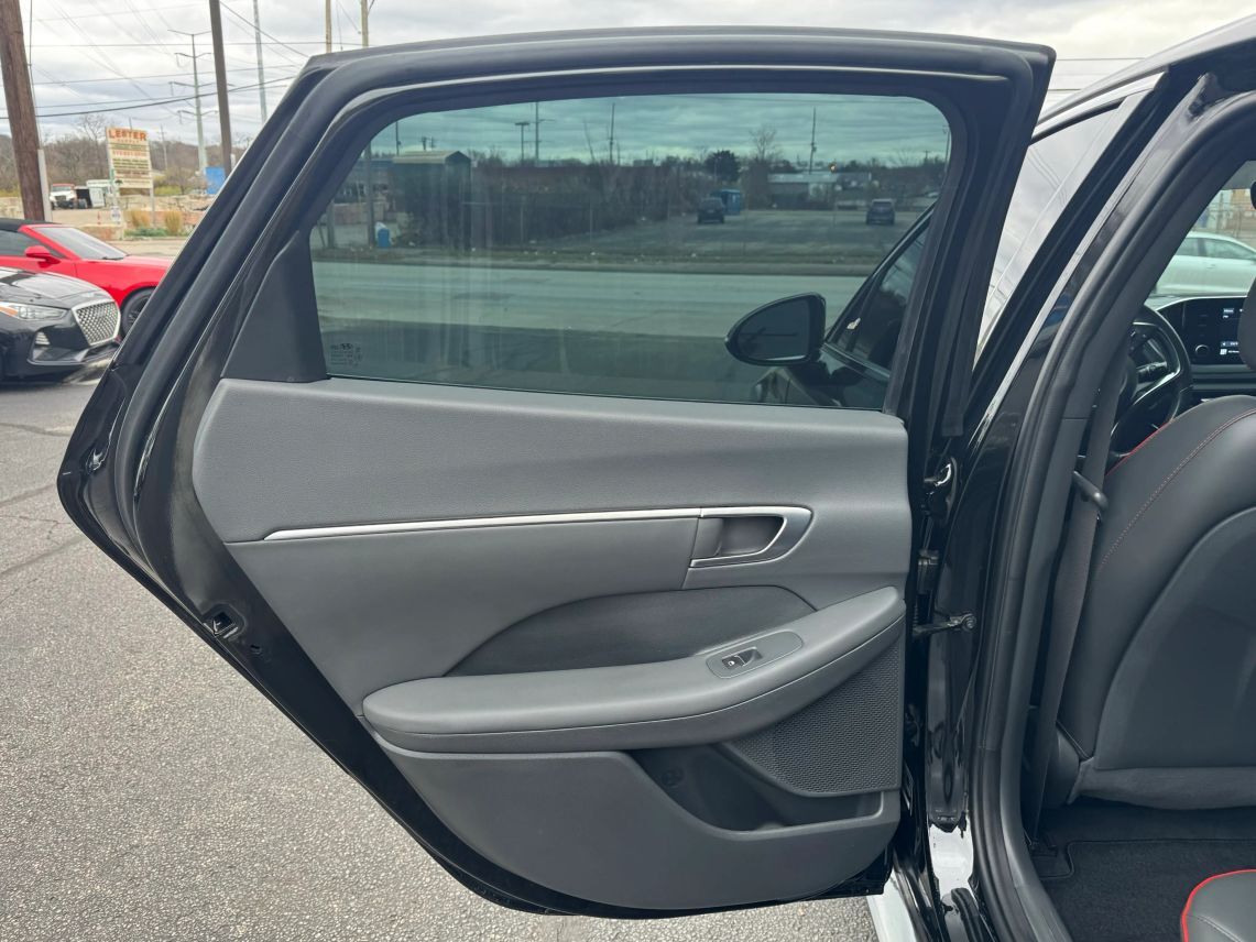 2020 Hyundai Sonata SEL Plus Sedan 4D Cincinnati OH