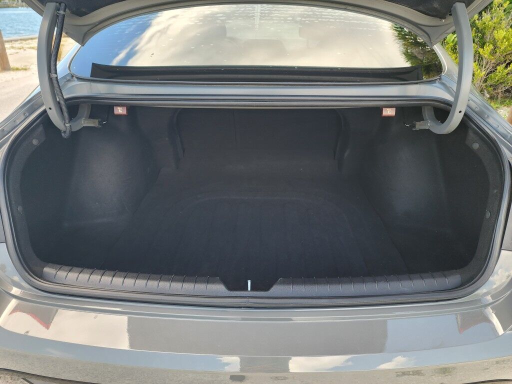 2020 Hyundai Sonata SEL~EXCELLENT CONDITION~ADAPTIVE CRUISE CONTROL~BLUETOOTH~DRIVER ASSISTANCE PACKAGE~HEATED SEATS~PANORAMIC MOONROOF / SUNROOF~PUSH-BUTTON START~REAR CROSS TRAFFIC ALLERT Sarasota FL