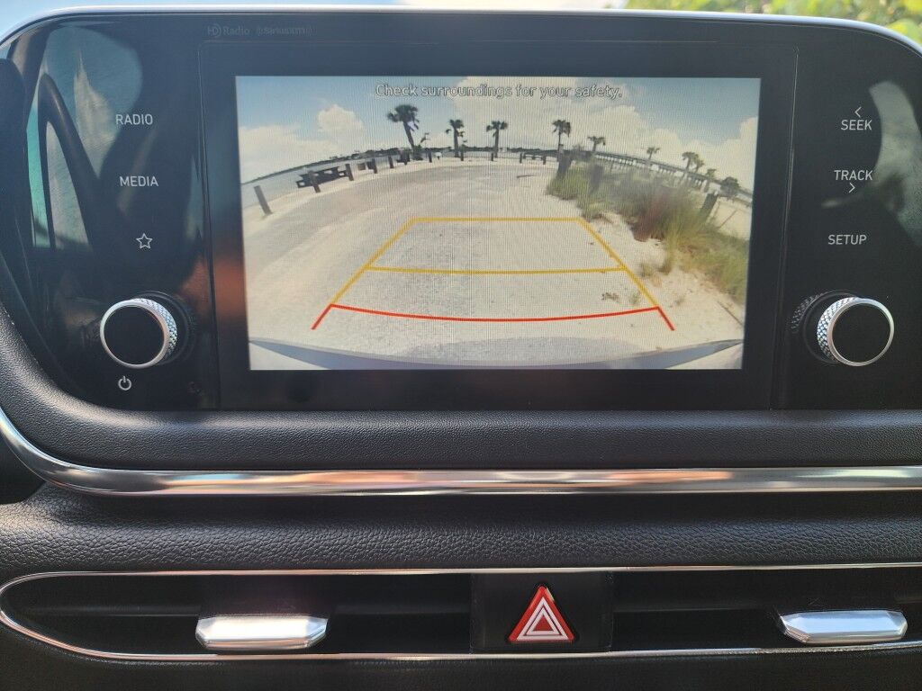 2020 Hyundai Sonata SEL~EXCELLENT CONDITION~ADAPTIVE CRUISE CONTROL~BLUETOOTH~DRIVER ASSISTANCE PACKAGE~HEATED SEATS~PANORAMIC MOONROOF / SUNROOF~PUSH-BUTTON START~REAR CROSS TRAFFIC ALLERT Sarasota FL