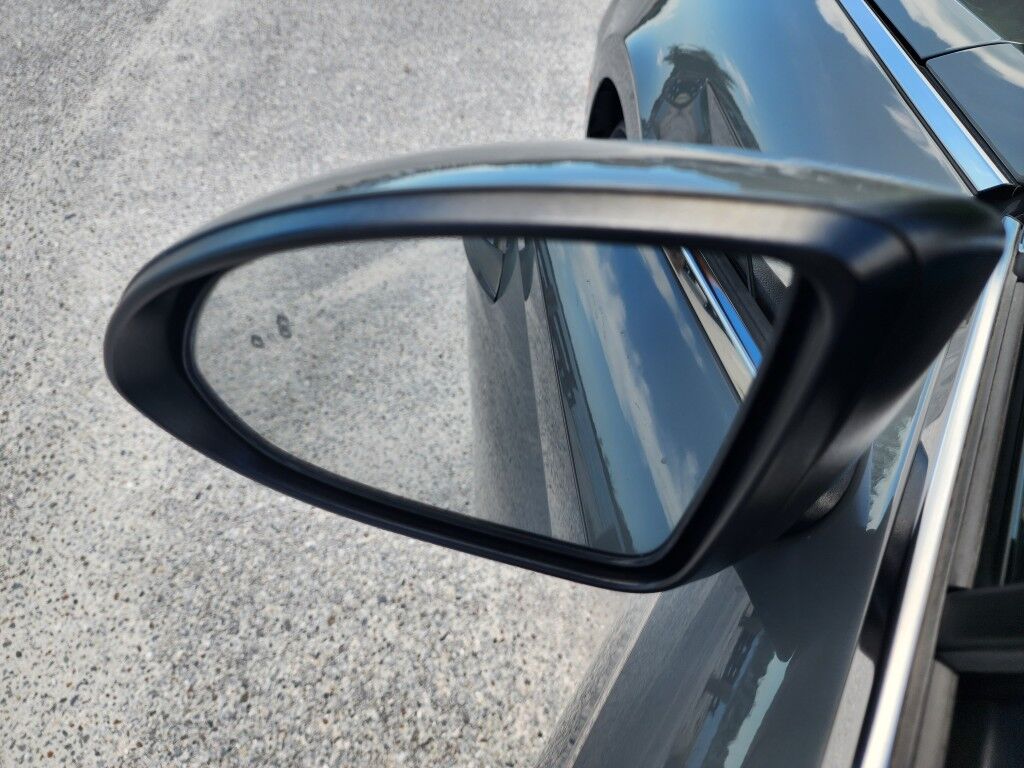 2020 Hyundai Sonata SEL~EXCELLENT CONDITION~ADAPTIVE CRUISE CONTROL~BLUETOOTH~DRIVER ASSISTANCE PACKAGE~HEATED SEATS~PANORAMIC MOONROOF / SUNROOF~PUSH-BUTTON START~REAR CROSS TRAFFIC ALLERT Sarasota FL