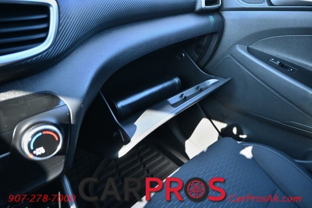 2020 Hyundai Tucson SE - All Wheel Drive - Power Locks, Windows & Mirrors - Apple CarPlay & Android Auto - Bluetooth - Keyless Entry - Forward Collision Alert & Lane Keep Assist - Power Driver's Seat - Aluminum Wheels - Only 23K Miles - 26 MPG Anchorage AK