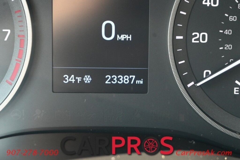 2020 Hyundai Tucson SE - All Wheel Drive - Power Locks, Windows & Mirrors - Apple CarPlay & Android Auto - Bluetooth - Keyless Entry - Forward Collision Alert & Lane Keep Assist - Power Driver's Seat - Aluminum Wheels - Only 23K Miles - 26 MPG Anchorage AK